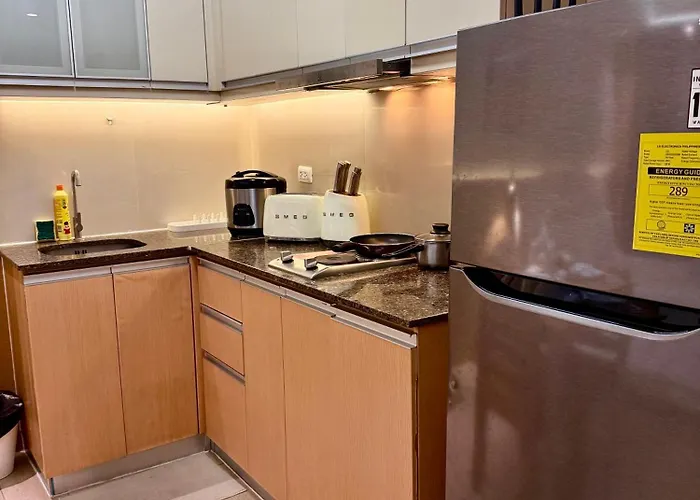 Apartment Venice Luxe Homey , Pool, Sauna, Canal Mall For 3 Guests Only *